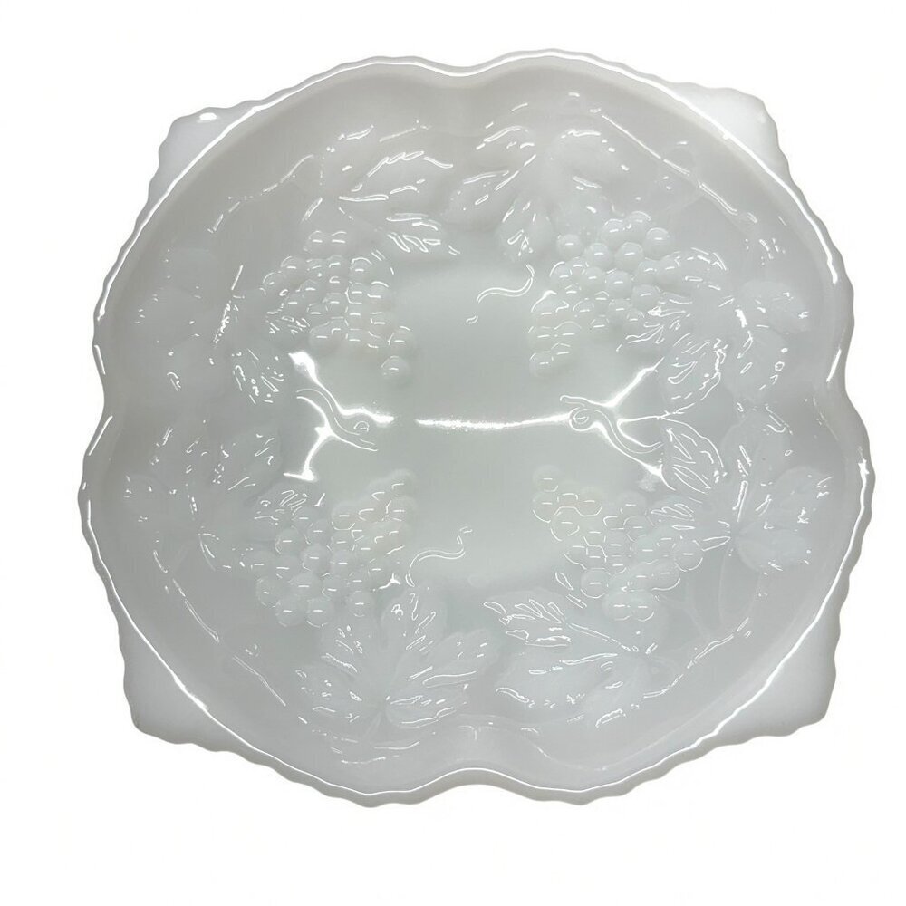 Indiana Glass Harvest Grape Milk Glass Plate 10 Inch - Picture 5 of 8